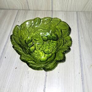 Vtg Avacado Green Leaf Art Glass Candy Bowl Trinket Dish MCM Retro